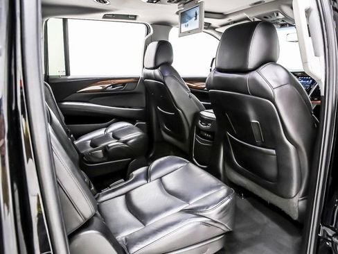 Used 2018 Cadillac Escalade ESV Premium Luxury image 33