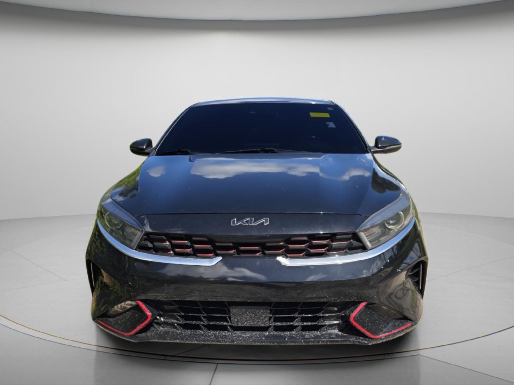 Used 2023 Kia Forte GT-Line w/ GT-Line Premium Package FWD image 3