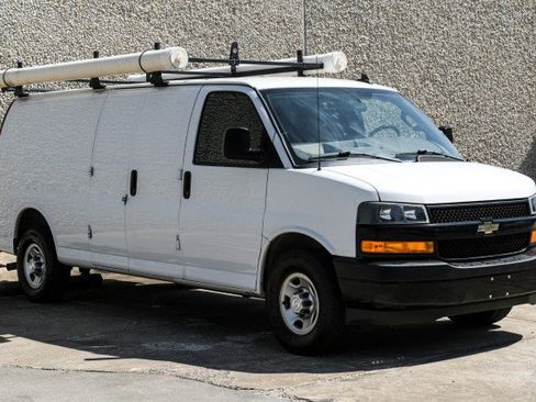 Used 2019 Chevrolet Express 3500 Extended w/ Driver Convenience Package RWD image 6