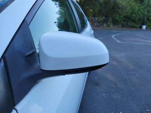 Used 2014 Toyota Corolla LE image 4