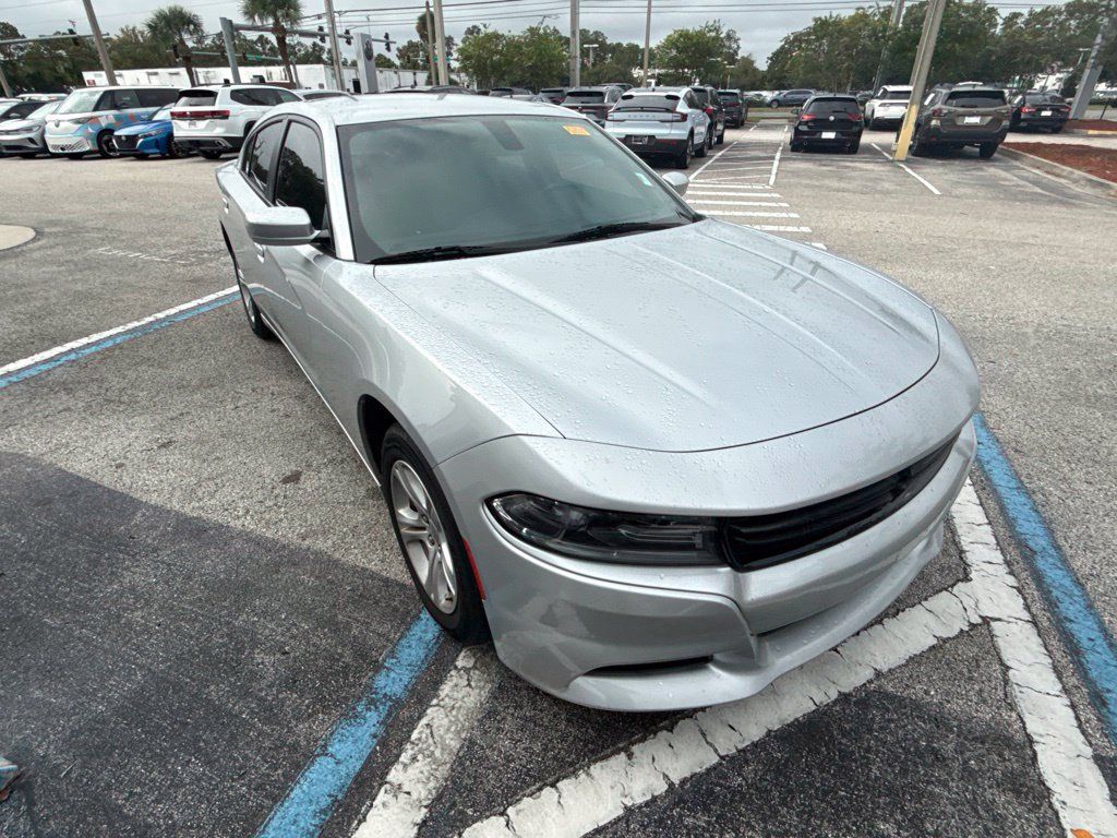 Used 2019 Dodge Charger SXT RWD image 6