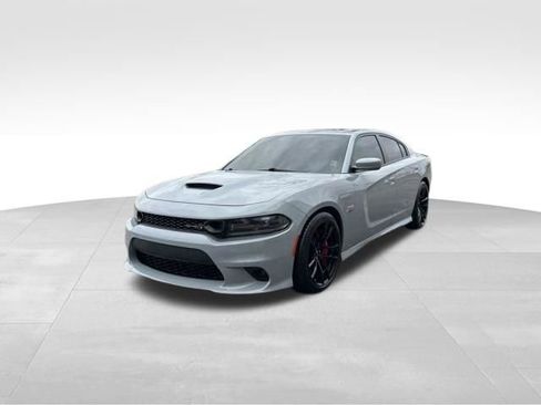 Used 2022 Dodge Charger Scat Pack w/ Dynamics Package image 3