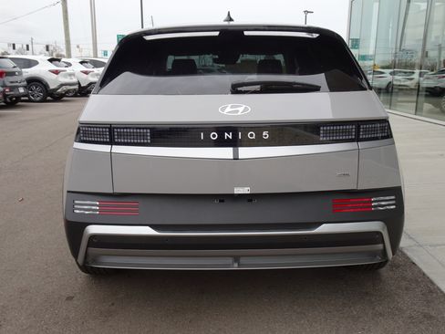 New 2026 Hyundai Ioniq 5 SEL image 4