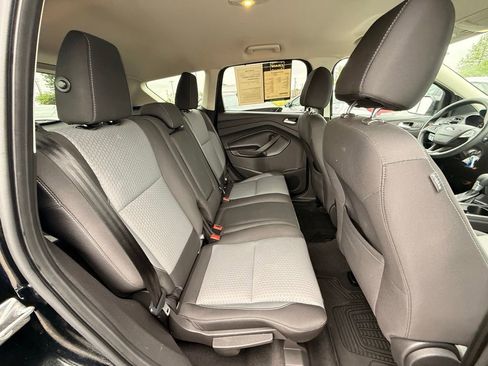 Used 2017 Ford Escape SE AWD/4WD image 34