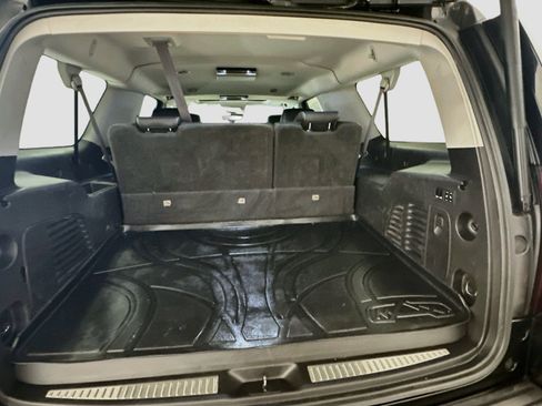 Used 2016 Chevrolet Suburban LTZ AWD/4WD image 32