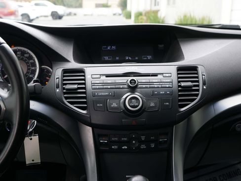 Used 2011 Acura TSX Sedan image 44