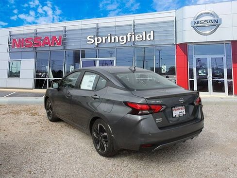 New 2025 Nissan Versa SR w/ Trunk Package image 4