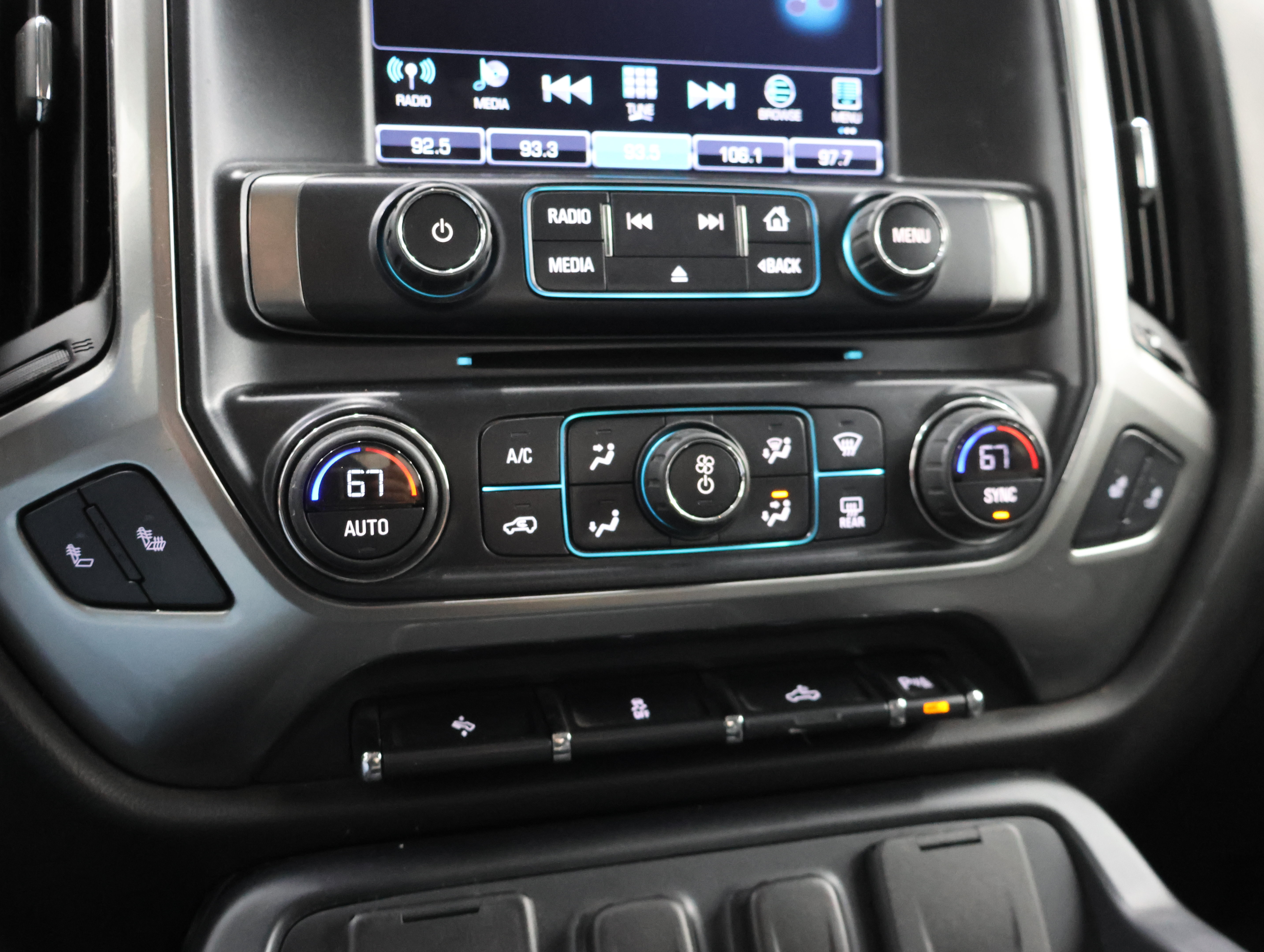 Used 2016 Chevrolet Silverado 1500 LT w/ All Star Edition AWD/4WD image 43