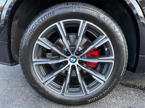 Used 2026 BMW X5 xDrive40i w/ M Sport Package image 17