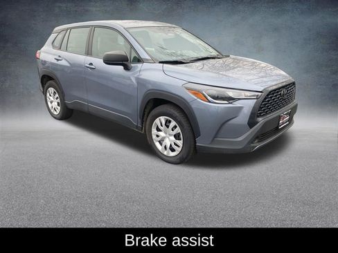 Used 2023 Toyota Corolla Cross L AWD/4WD image 9