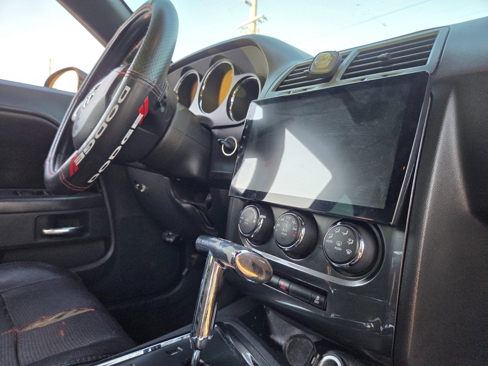 Used 2012 Dodge Challenger SXT RWD image 11