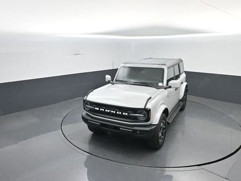 New 2026 Ford Bronco Outer Banks image 19