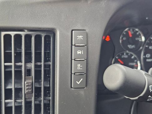 New 2025 Chevrolet Express 2500 Extended w/ Enhanced Convenience Package RWD image 42