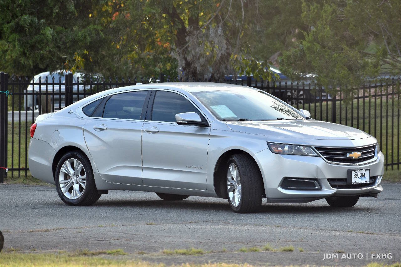 Used 2014 Chevrolet Impala LT w/ Convenience Package FWD image 4