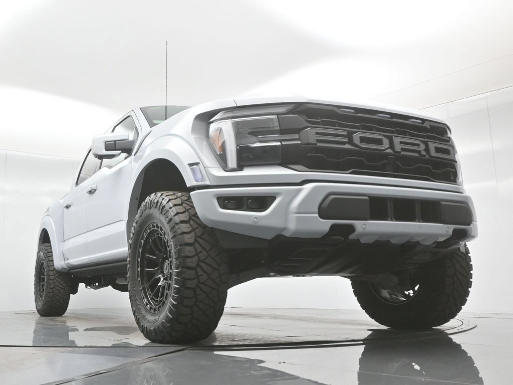 Used 2025 Ford F150 Raptor AWD/4WD image 46