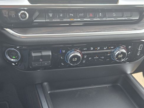 New 2025 GMC Sierra 2500 SLT w/ Texas SLT Premium Package image 14