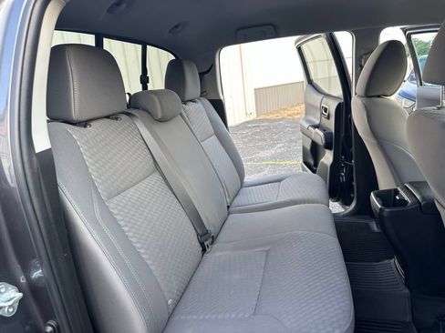 Used 2023 Toyota Tacoma SR AWD/4WD image 19
