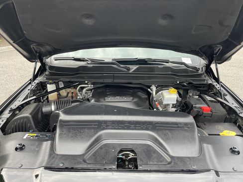 Used 2025 RAM 2500 Big Horn AWD/4WD image 34