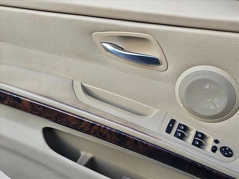 Used 2008 BMW 335i Sedan w/ Premium Pkg RWD image 5
