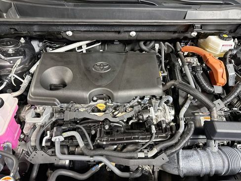 Certified 2022 Toyota RAV4 LE AWD/4WD image 27