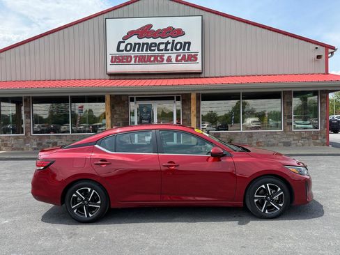 Used 2024 Nissan Sentra SV FWD image 3