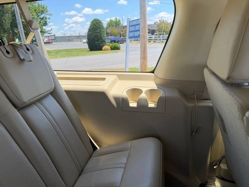 Used 2015 Lincoln Navigator L 4WD w/ Equipment Group 101A Reserve image 44