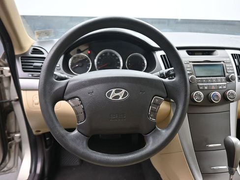 Used 2010 Hyundai Sonata GLS image 15