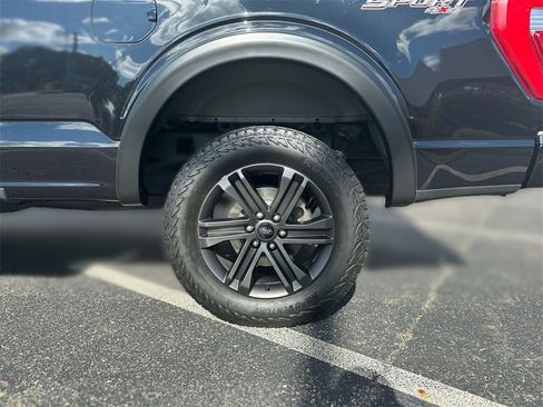 Used 2022 Ford F150 Lariat image 19