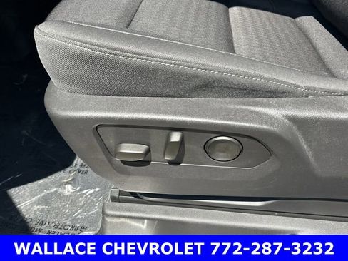 Used 2024 Chevrolet Silverado 1500 LT image 18