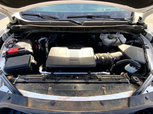 Used 2024 Chevrolet Tahoe Z71 w/ Luxury Package image 31