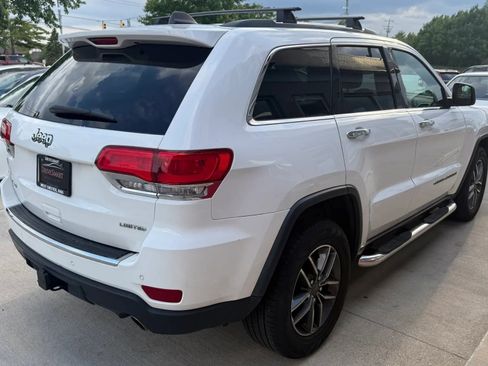 Used 2019 Jeep Grand Cherokee Limited w/ Trailer Tow Group IV AWD/4WD image 3