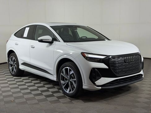 Used 2023 Audi Q4 e-tron Premium w/ Convenience Package AWD/4WD image 7