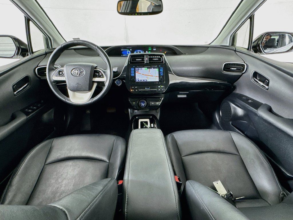 Used 2016 Toyota Prius Four FWD image 26