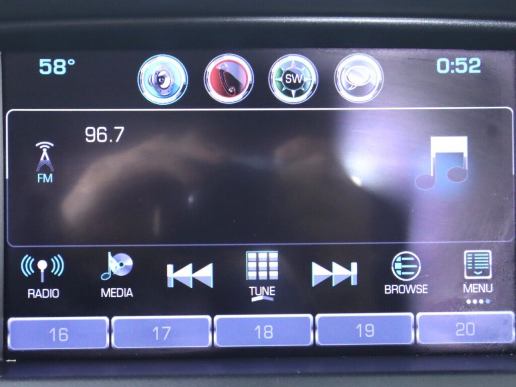 Used 2016 Chevrolet Colorado Z71 AWD/4WD image 17