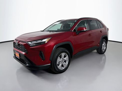 Certified 2025 Toyota RAV4 XLE w/ Convenience Package AWD/4WD image 3