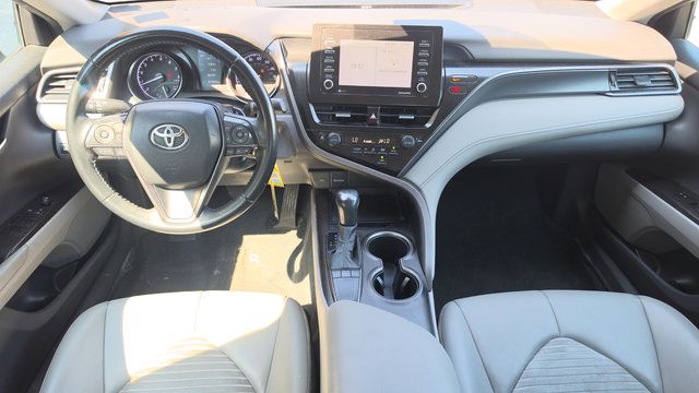 Used 2022 Toyota Camry SE FWD image 7