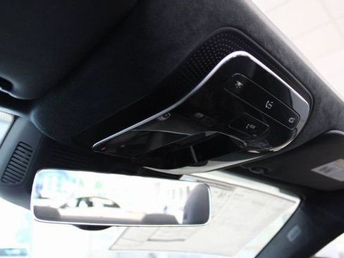 Used 2023 Mercedes-Benz SL 63 AMG 4MATIC image 17