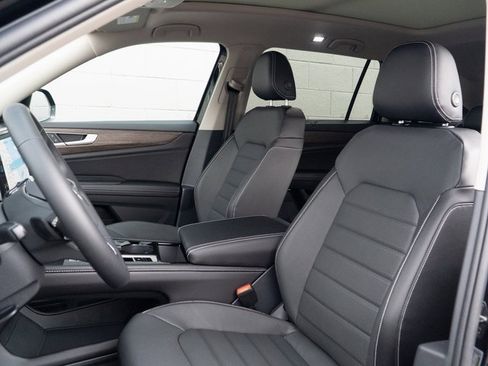 New 2026 Volkswagen Atlas SEL image 8