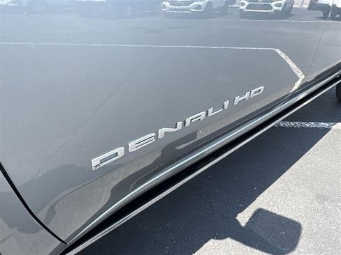 Used 2024 GMC Sierra 2500 Denali w/ Technology Package AWD/4WD image 31
