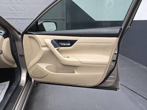 Used 2015 Nissan Altima 2.5 S w/ Special Edition Package image 42