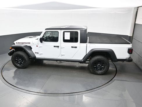 Used 2023 Jeep Gladiator Mojave w/ Trailer Tow Package AWD/4WD image 34