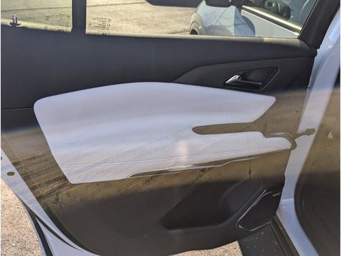 New 2026 Chevrolet Traverse High Country w/ LPO, Floor Liner Package image 10