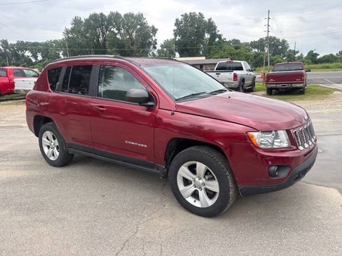 Used 2012 Jeep Compass Latitude AWD/4WD image 1