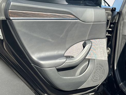 Used 2023 Tesla Model S image 29