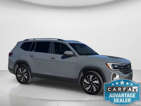 Certified 2025 Volkswagen Atlas SEL image 2