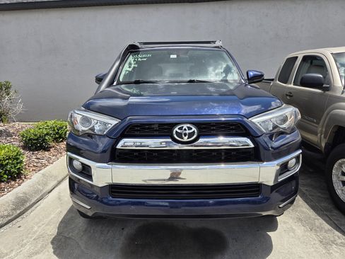 Used 2018 Toyota 4Runner Limited AWD/4WD image 2