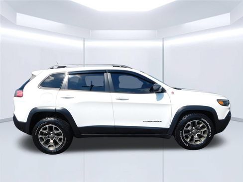 Used 2020 Jeep Cherokee Trailhawk w/ Cold Weather Group AWD/4WD image 2