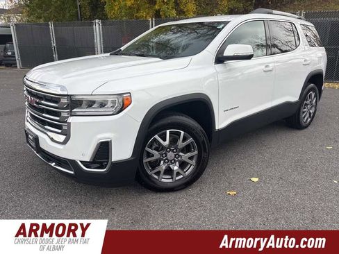 Used 2023 GMC Acadia SLT image 1