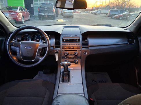 Used 2010 Ford Taurus SEL image 15