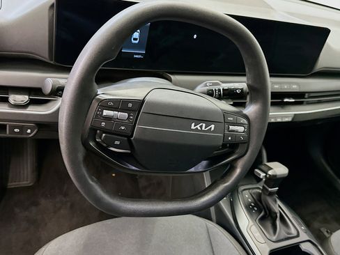 Used 2025 Kia K4 LXS FWD image 18